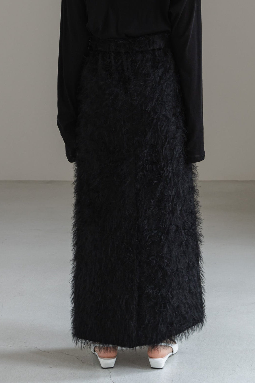 【PRE ORDER】FEATHERED LONG SKIRT (2color)