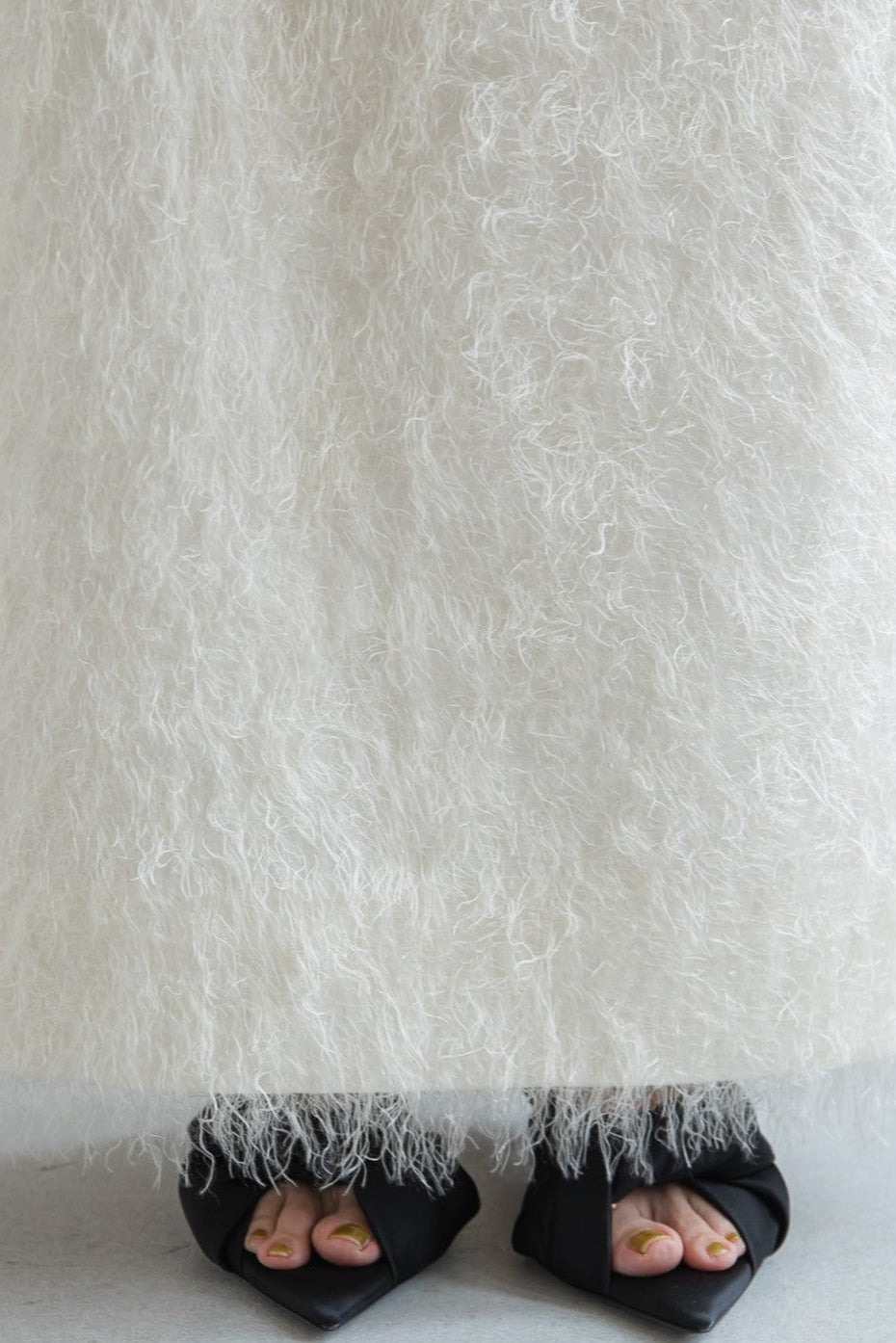 【PRE ORDER】FEATHERED LONG SKIRT (2color)