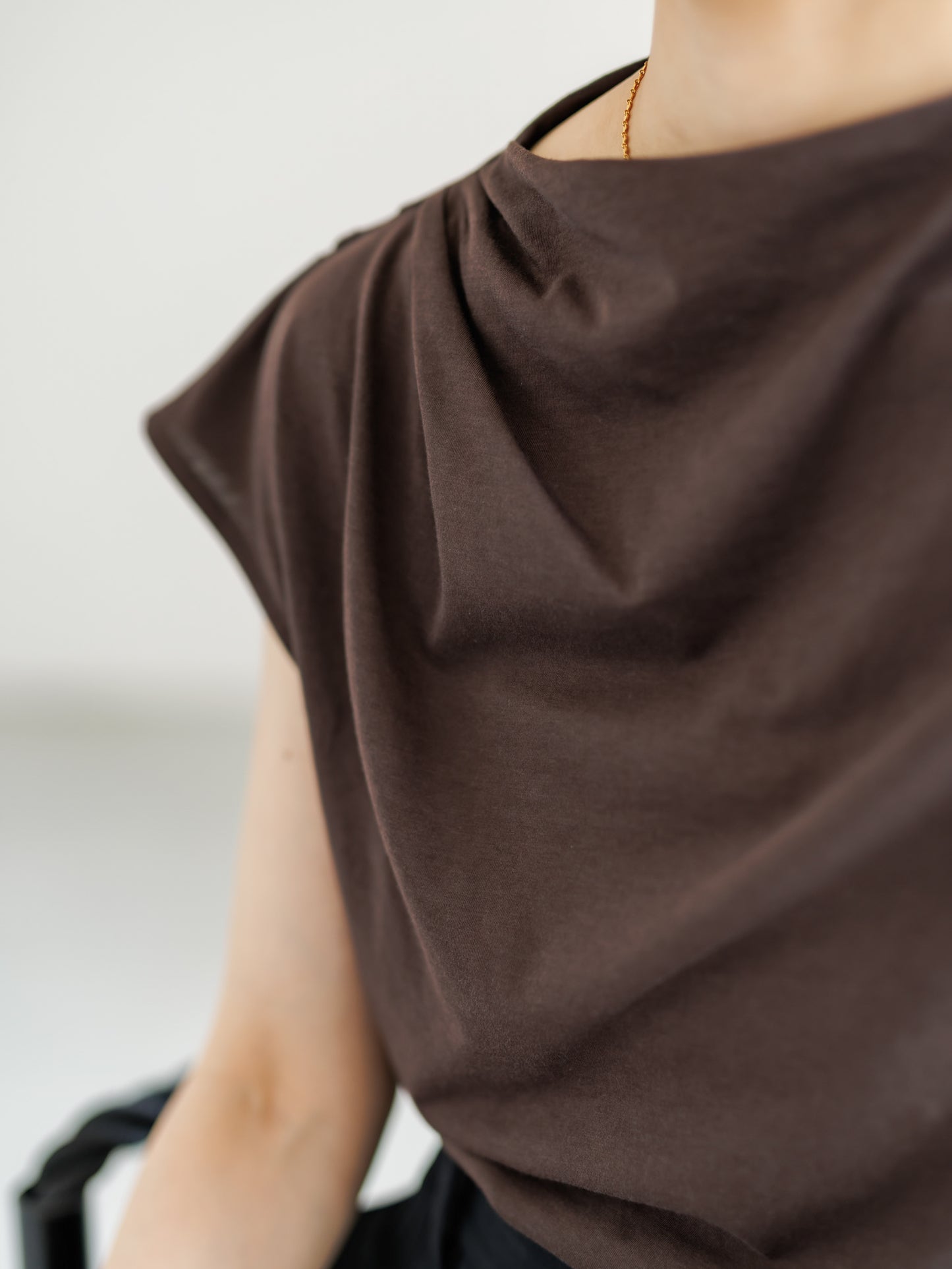 【PRE ORDER】ASYMMETRY TOP (3color)