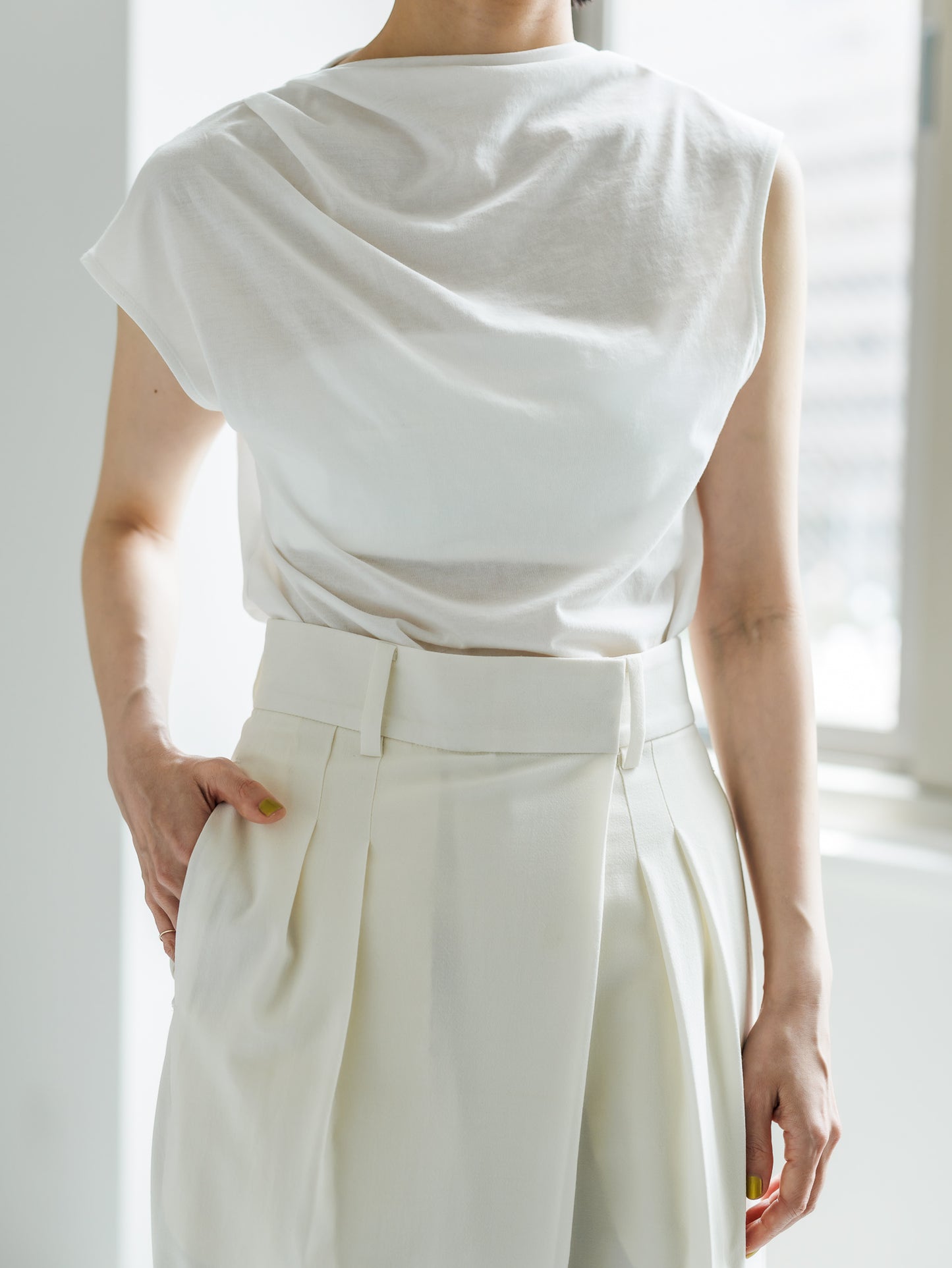 【PRE ORDER】ASYMMETRY TOP (3color)