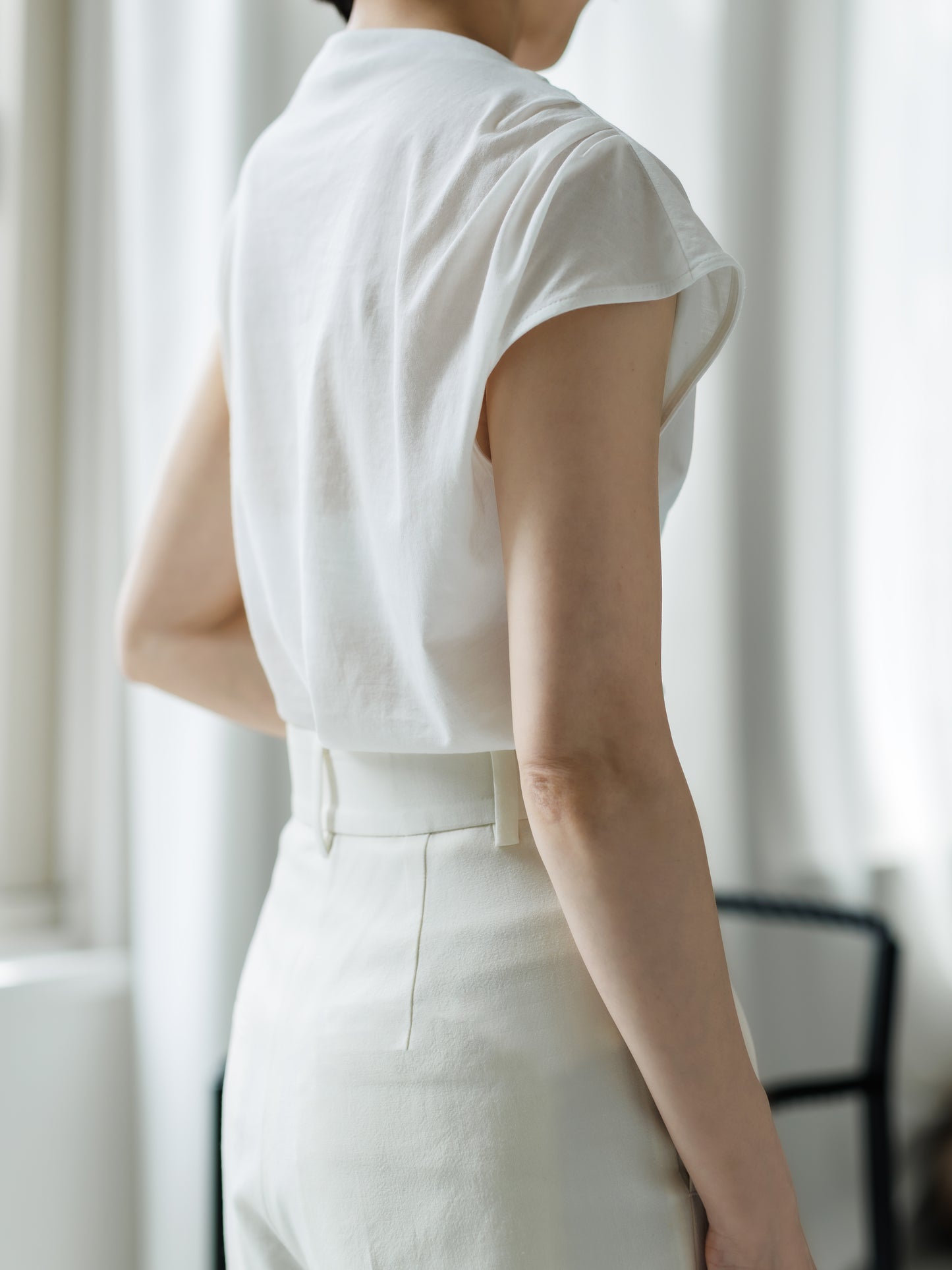 【PRE ORDER】ASYMMETRY TOP (3color)