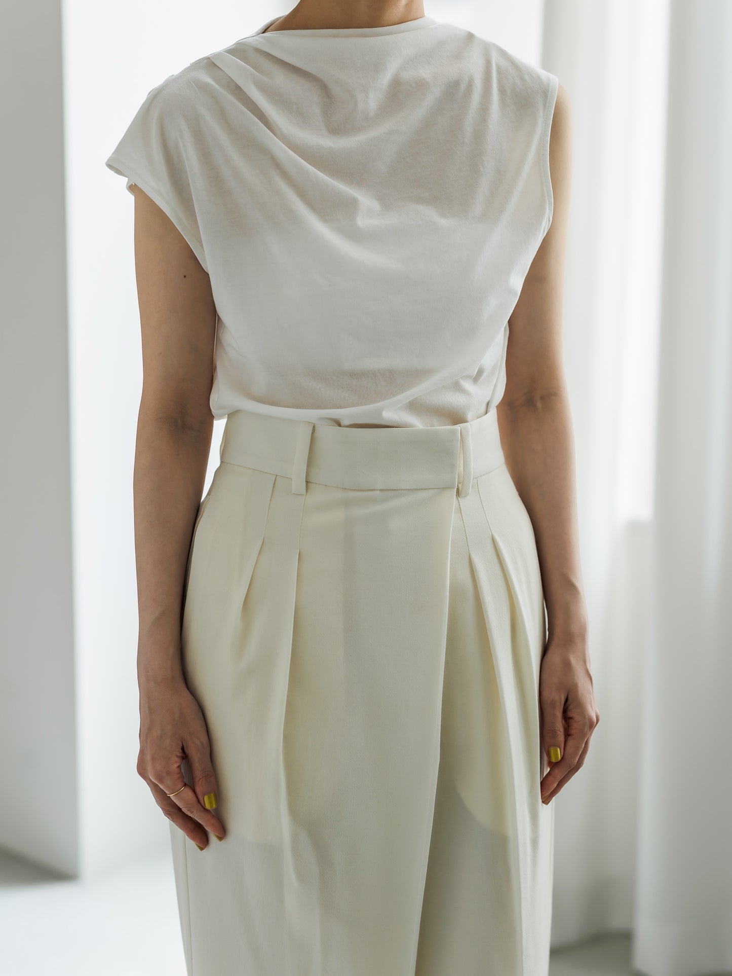 【PRE ORDER】ASYMMETRY TOP (3color)