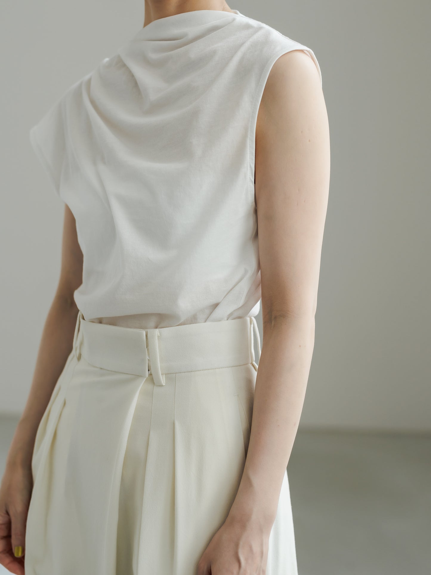 【PRE ORDER】ASYMMETRY TOP (3color)