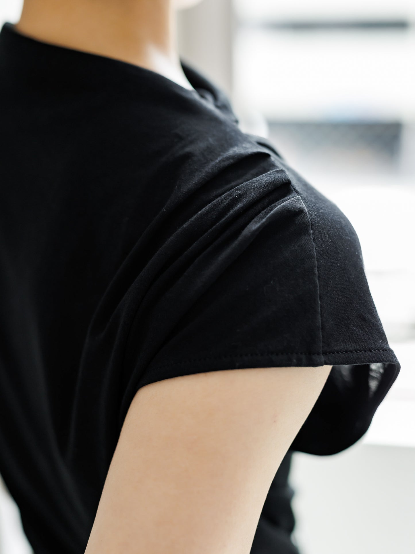 【PRE ORDER】ASYMMETRY TOP (3color)