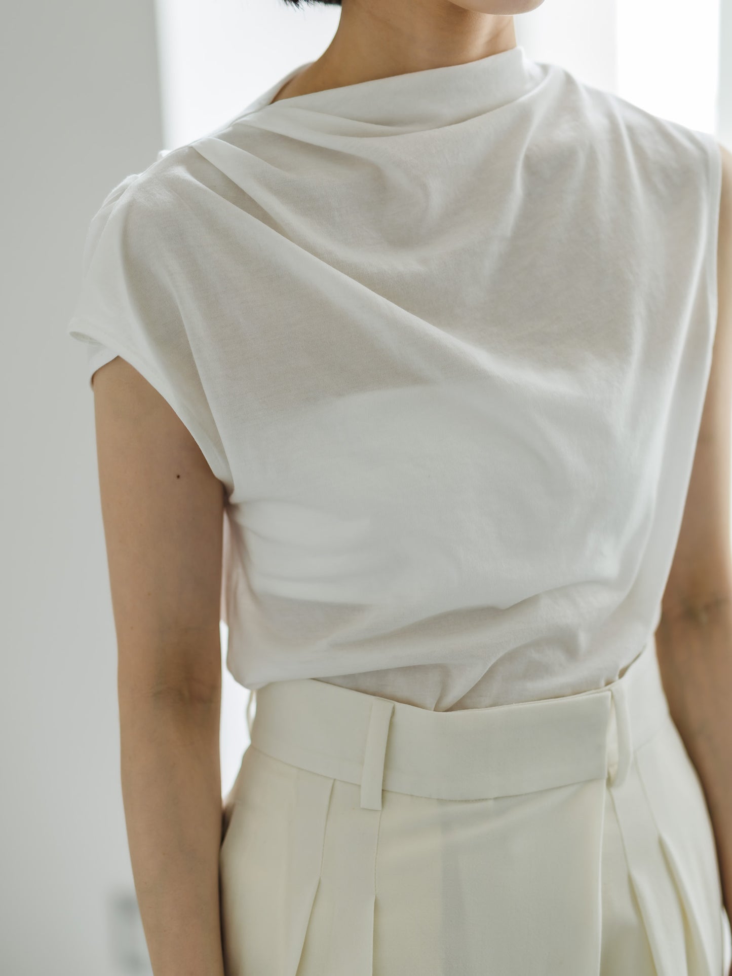 【PRE ORDER】ASYMMETRY TOP (3color)