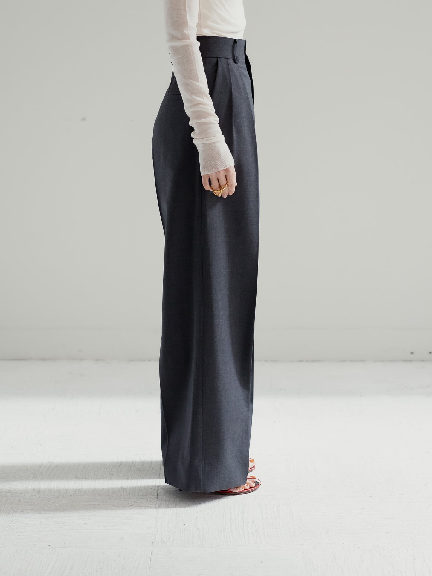 Tuck wide trousers - grey-