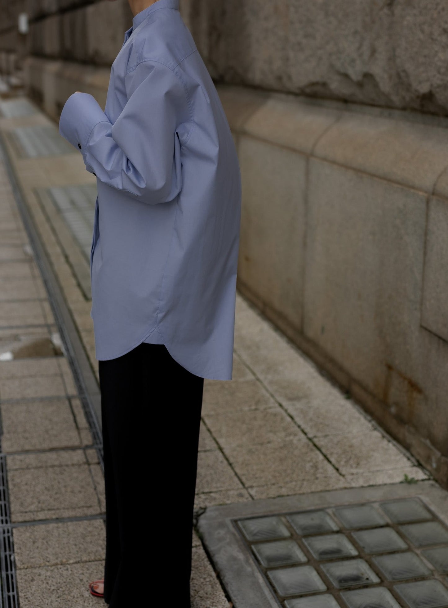 Tuck wide trousers -black-