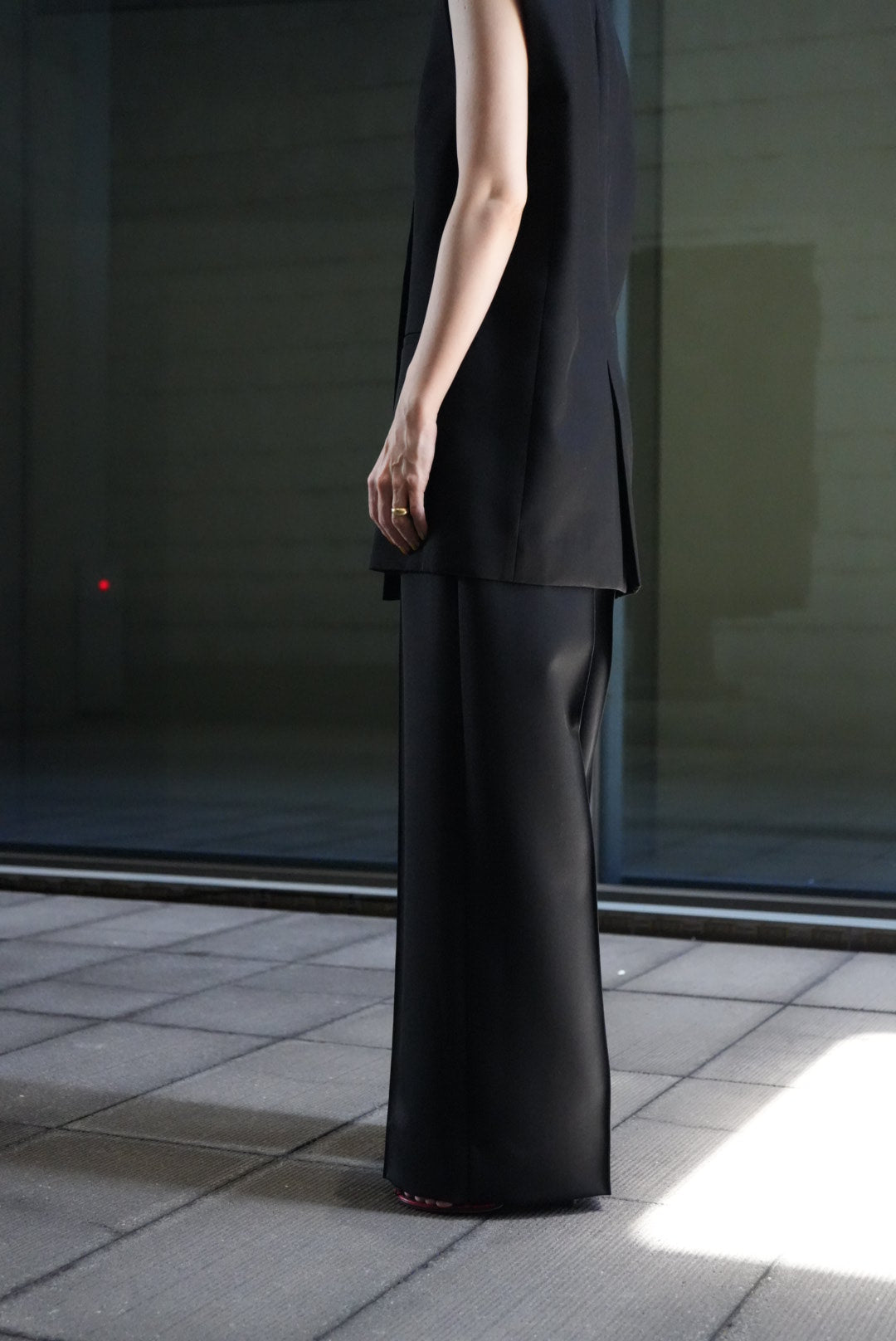 wool gabardine vest (-black-)