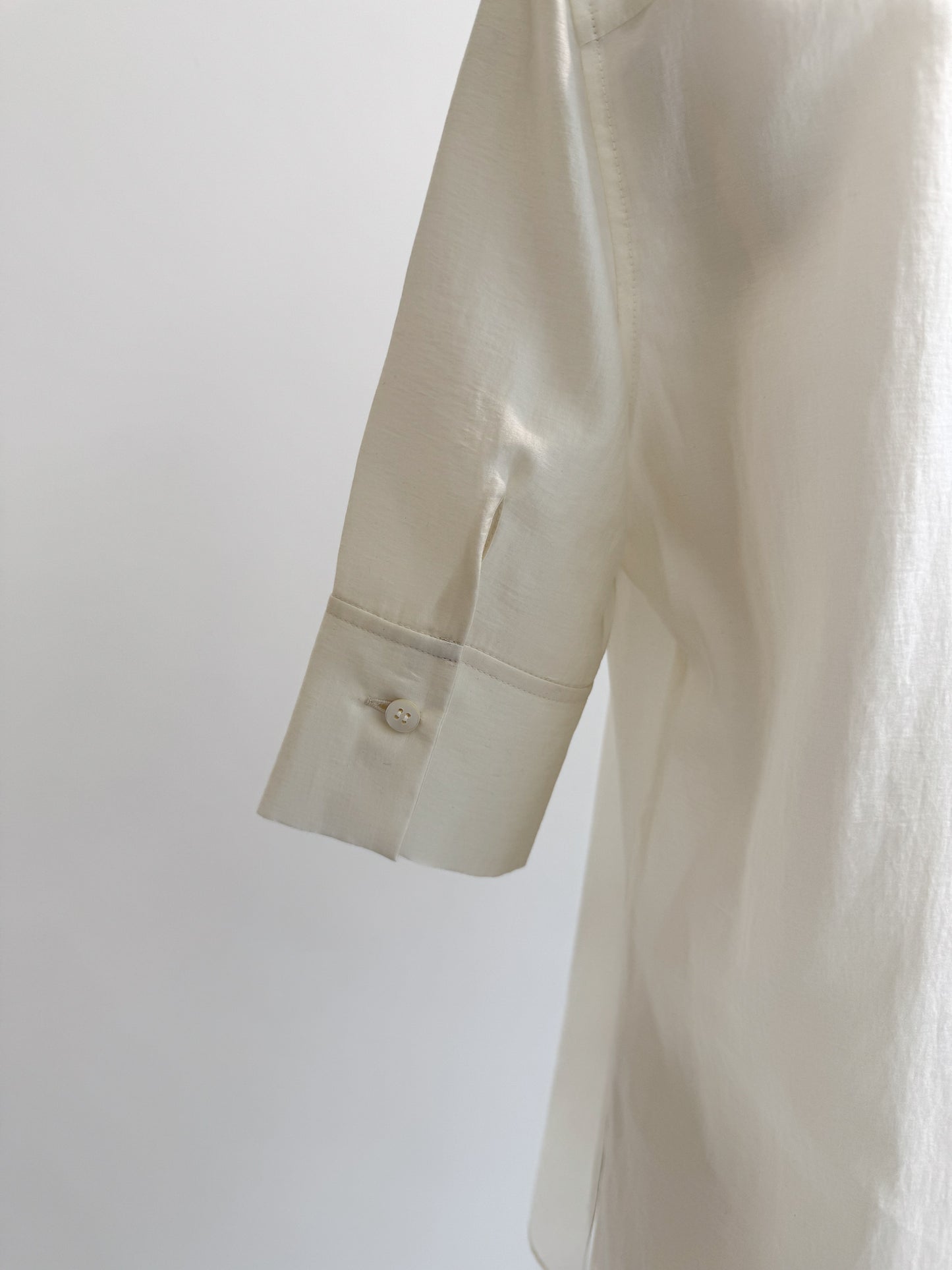 sheer half sleeve shirt (-cream-)