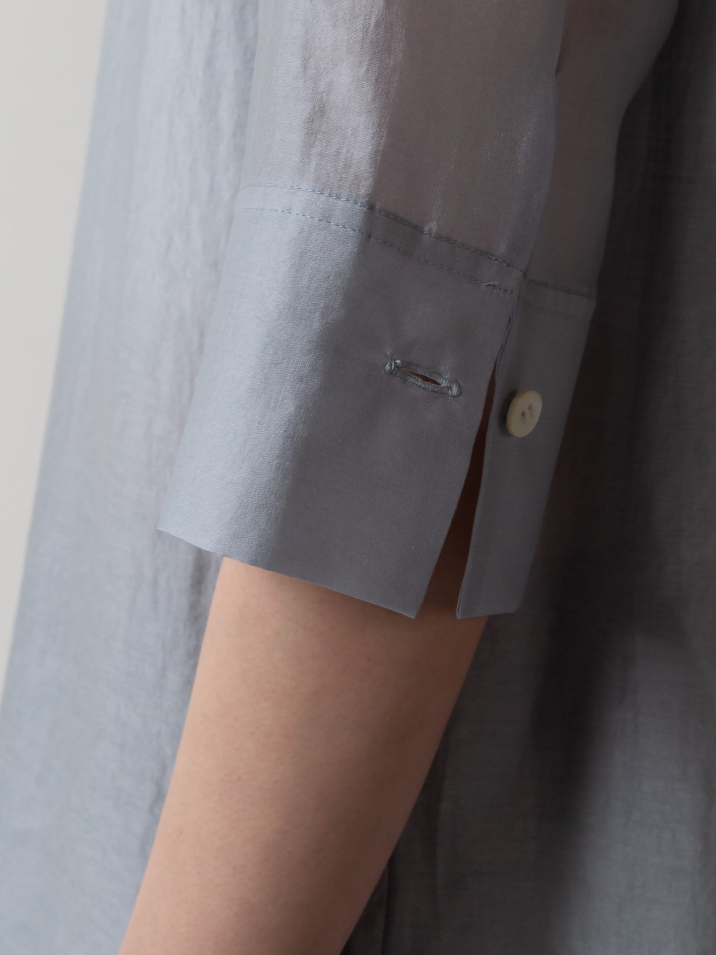 sheer half sleeve shirt (-cloud-)