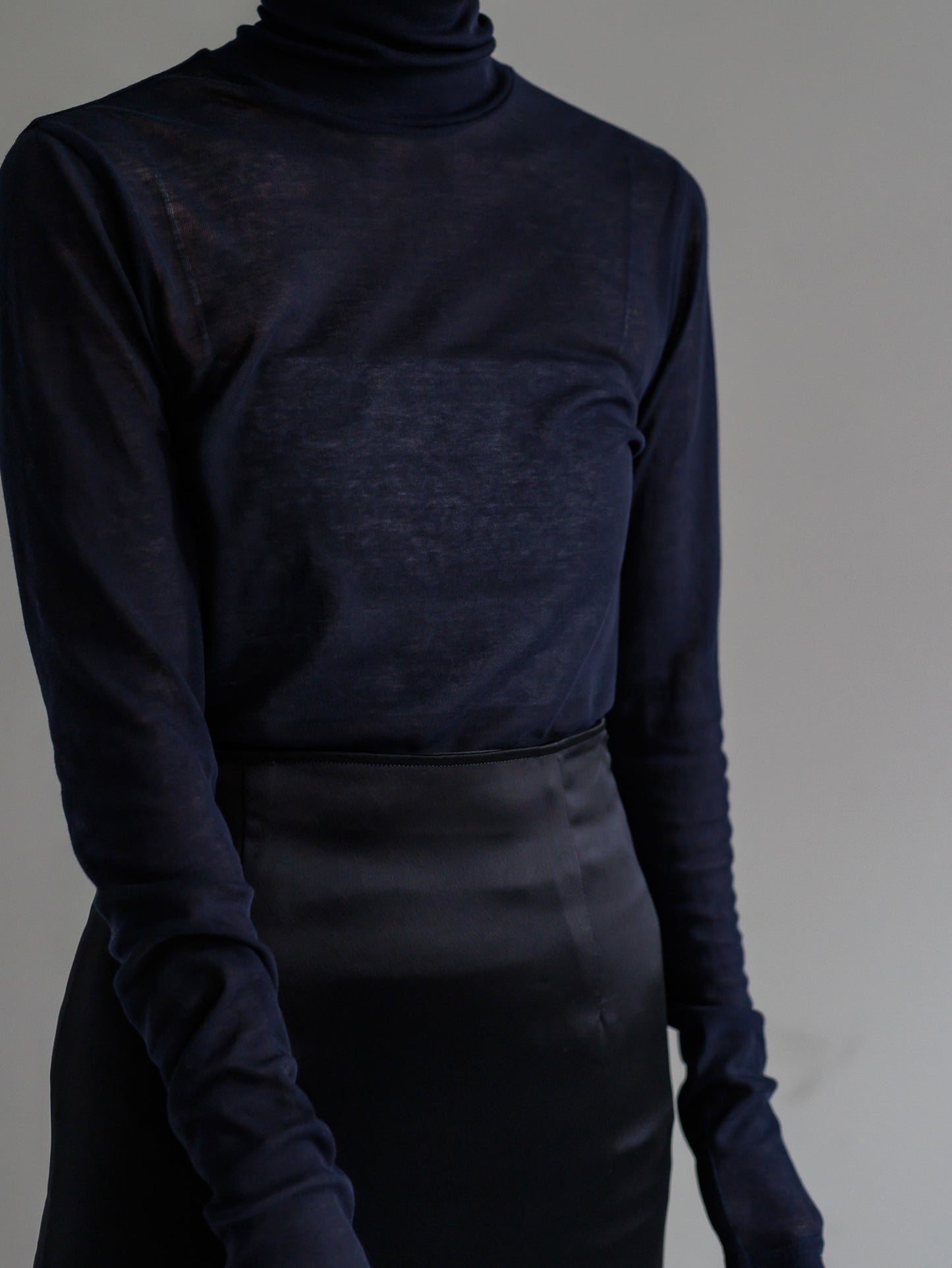 【PRE ORDER】sheer longsleeve turtle(-navy-)