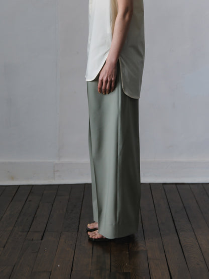 【PRE ORDER】TUCK WIDE TROUSERS (sage)