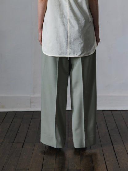 【PRE ORDER】TUCK WIDE TROUSERS (sage)