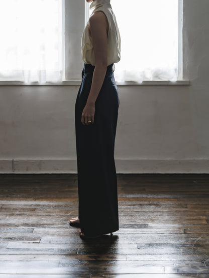 【PRE ORDER】TUCK WIDE TROUSERS (black)