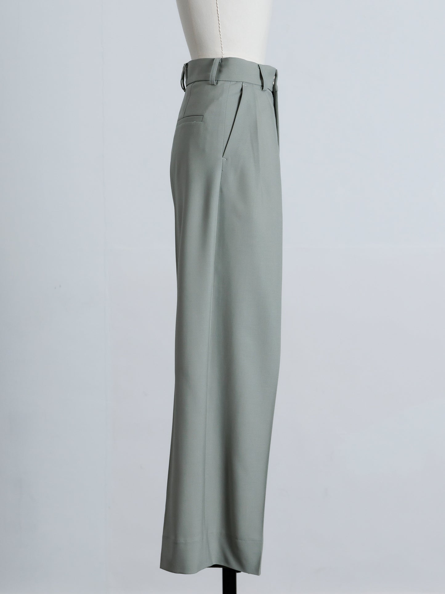 【PRE ORDER】TUCK WIDE TROUSERS (sage)