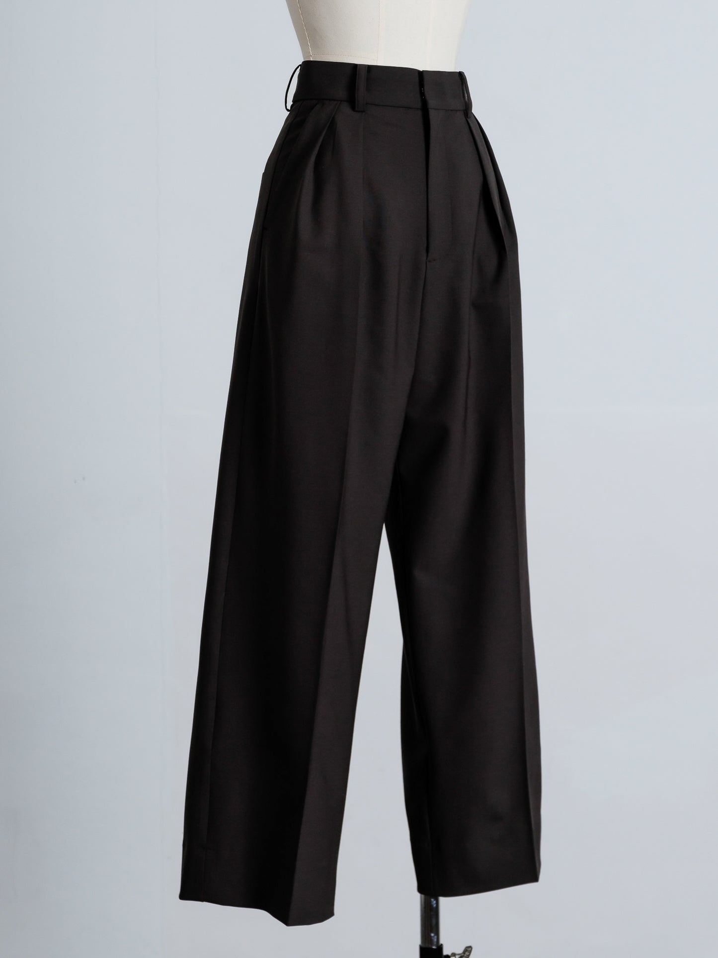 【PRE ORDER】TUCK WIDE TROUSERS (dark brown)