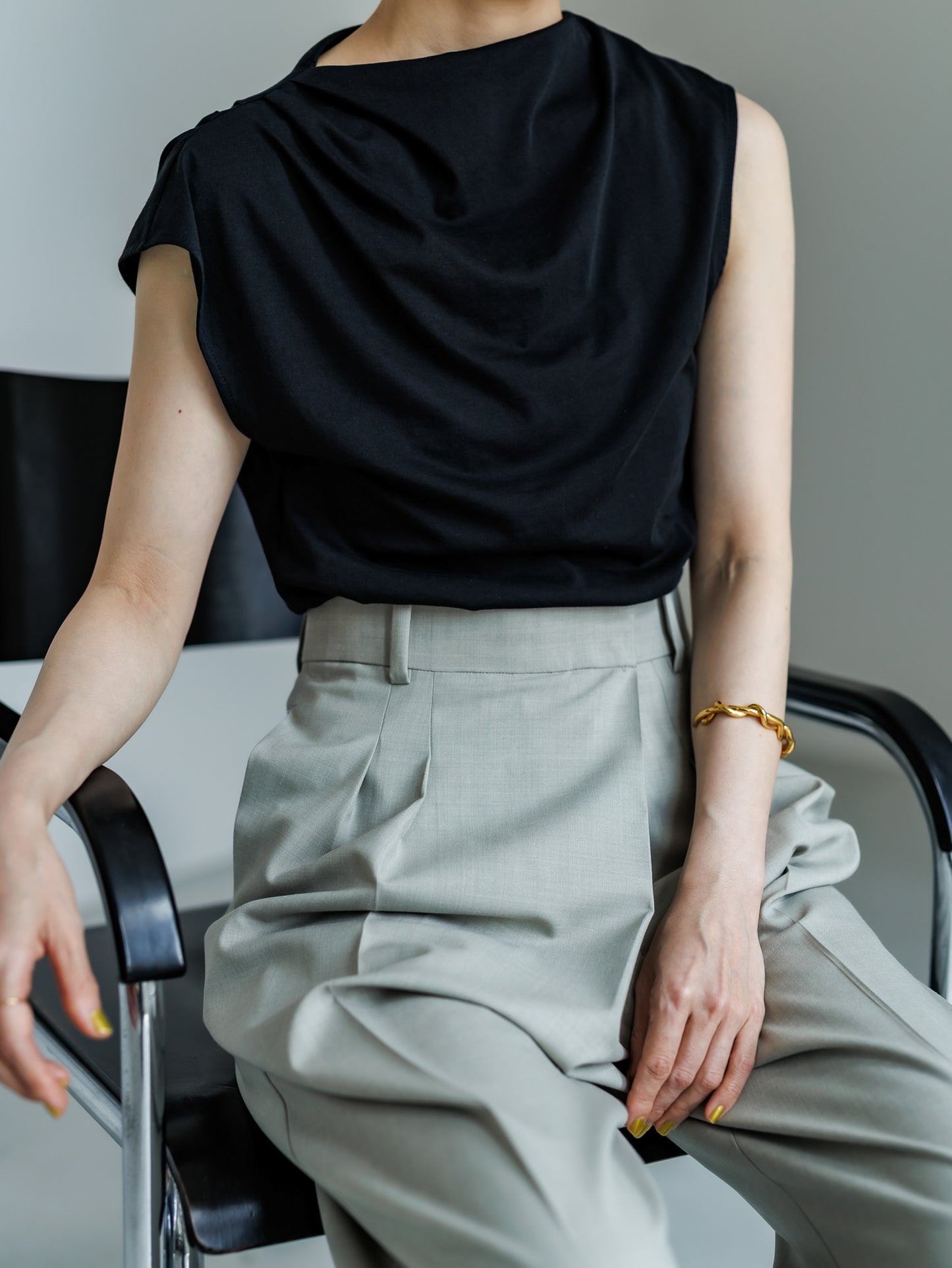 【PRE ORDER】ASYMMETRY TOP (3color)