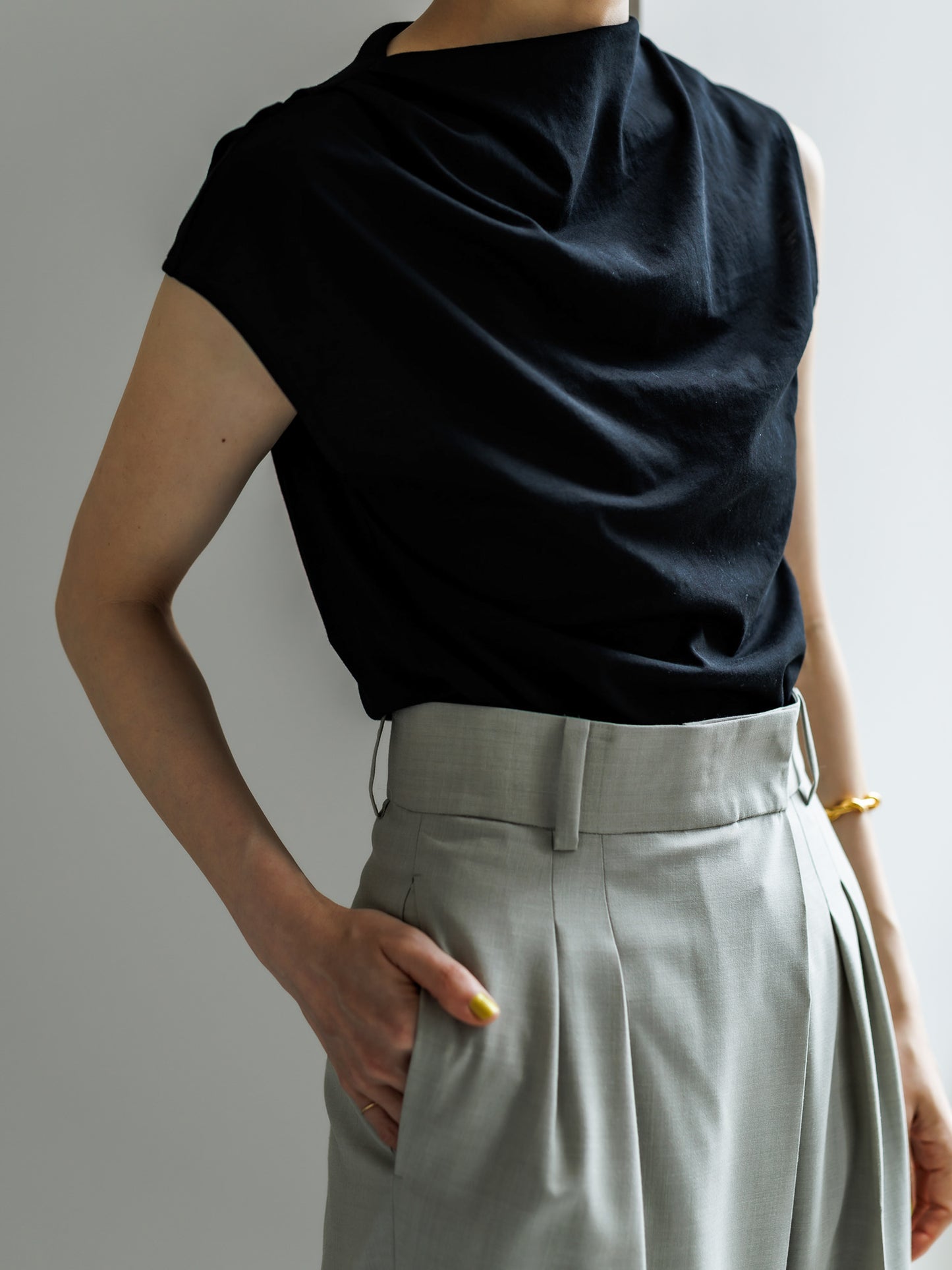 【PRE ORDER】ASYMMETRY TOP (3color)