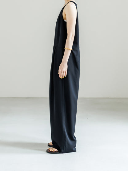 【PRE ORDER】SLEEVELESS JUMPSUIT (2color)