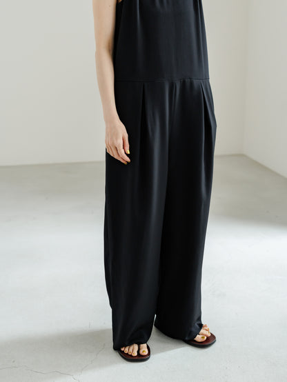 【PRE ORDER】SLEEVELESS JUMPSUIT (2color)