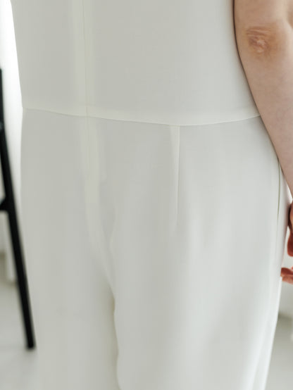 【PRE ORDER】SLEEVELESS JUMPSUIT (2color)