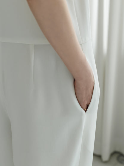 【PRE ORDER】SLEEVELESS JUMPSUIT (2color)