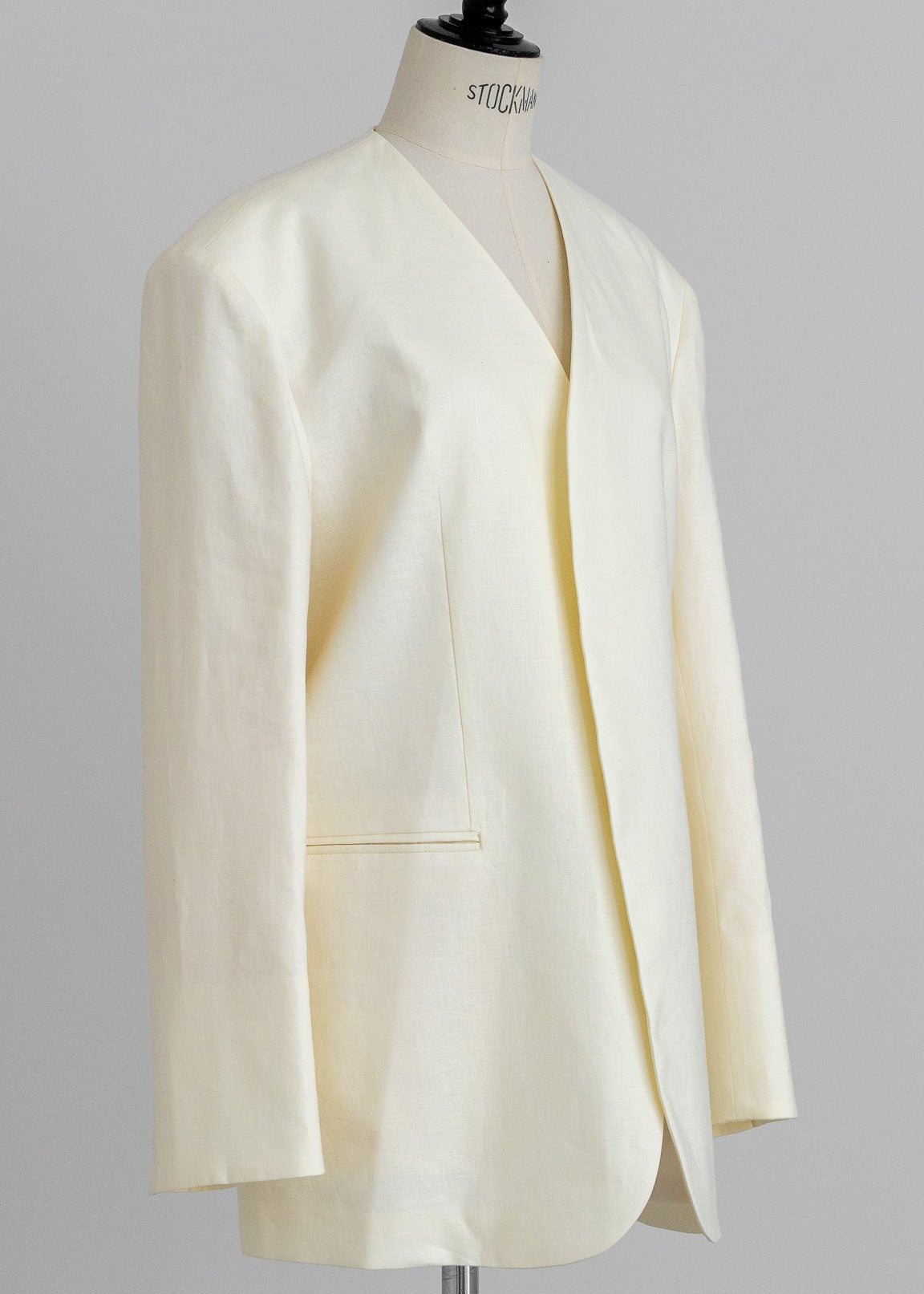 【PRE ORDER】Collarless Linen Jacket (Chalk)