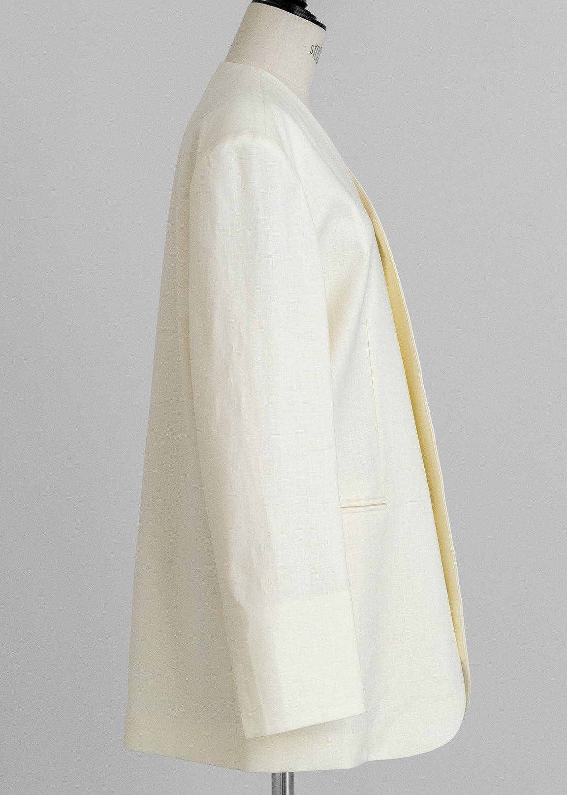 【PRE ORDER】Collarless Linen Jacket (Chalk)