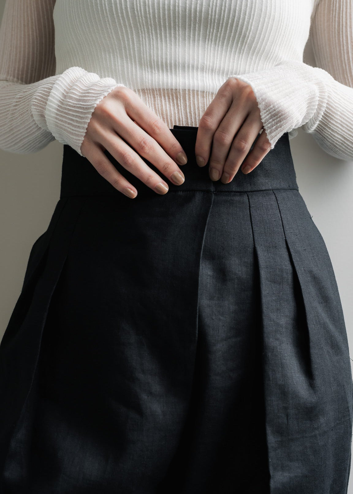 【PRE ORDER】Linen Wrap Trousers (Ink Black)