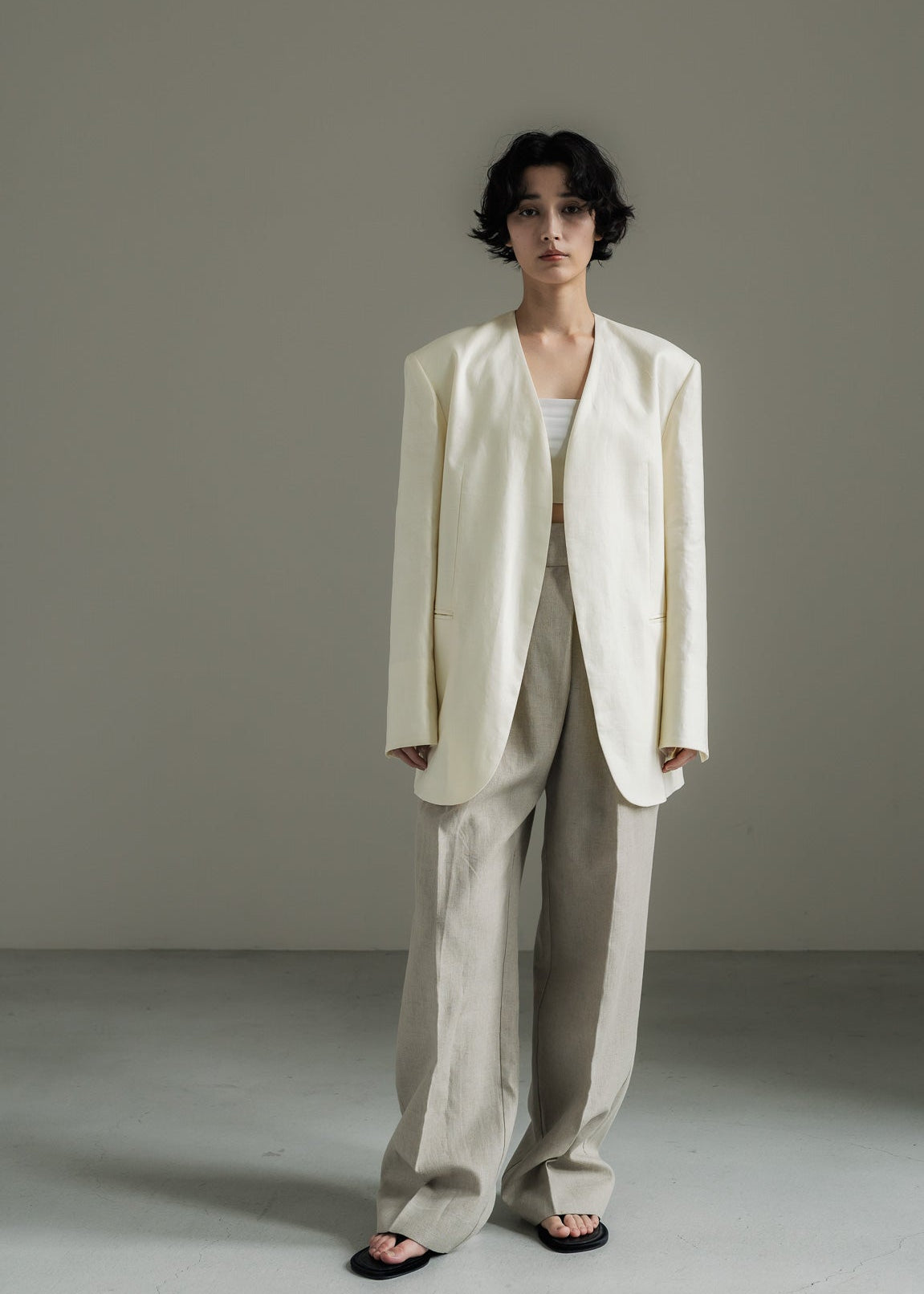 【PRE ORDER】Collarless Linen Jacket (Chalk)