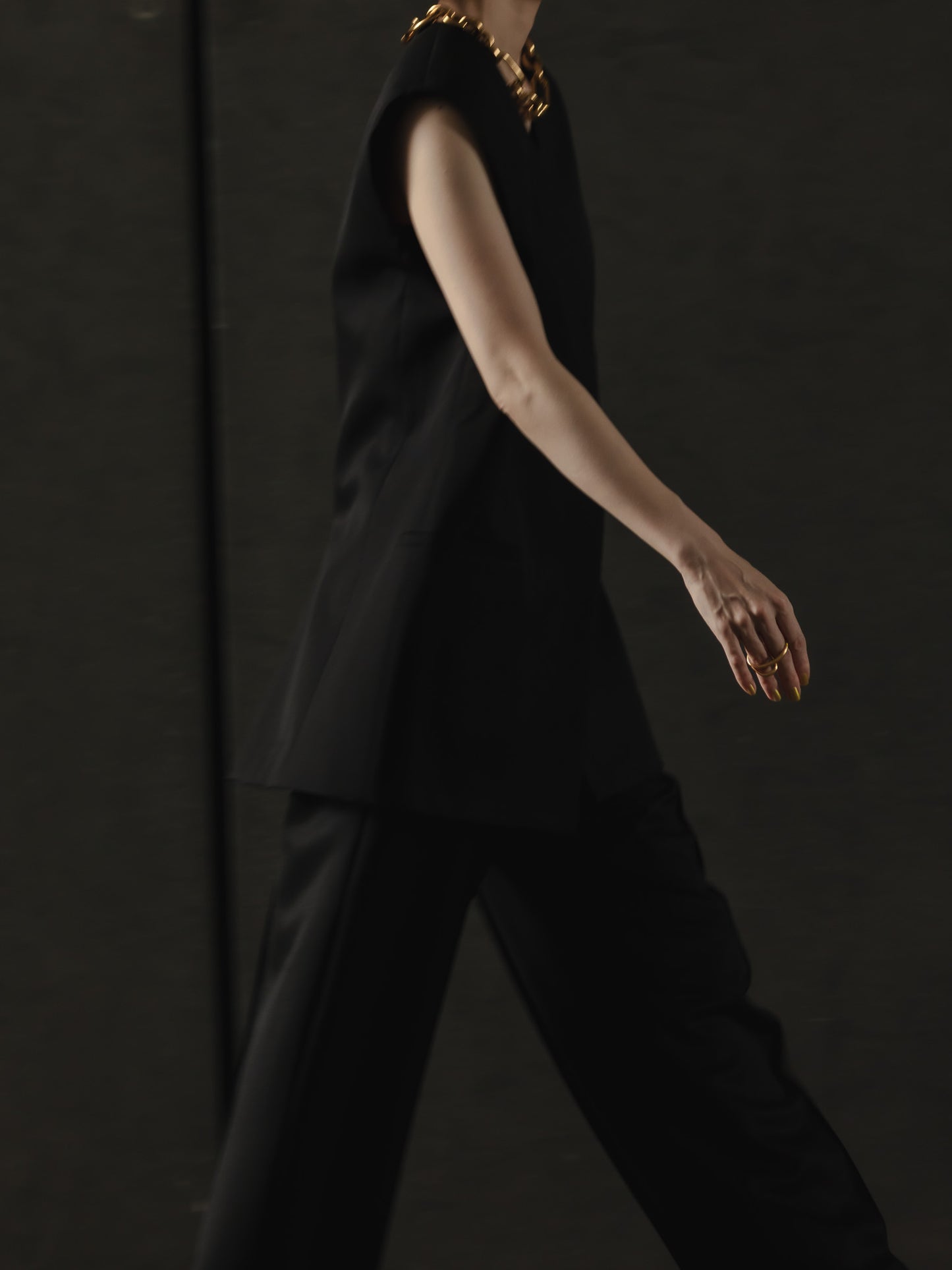 pintuck gabardine trousers (-black-)