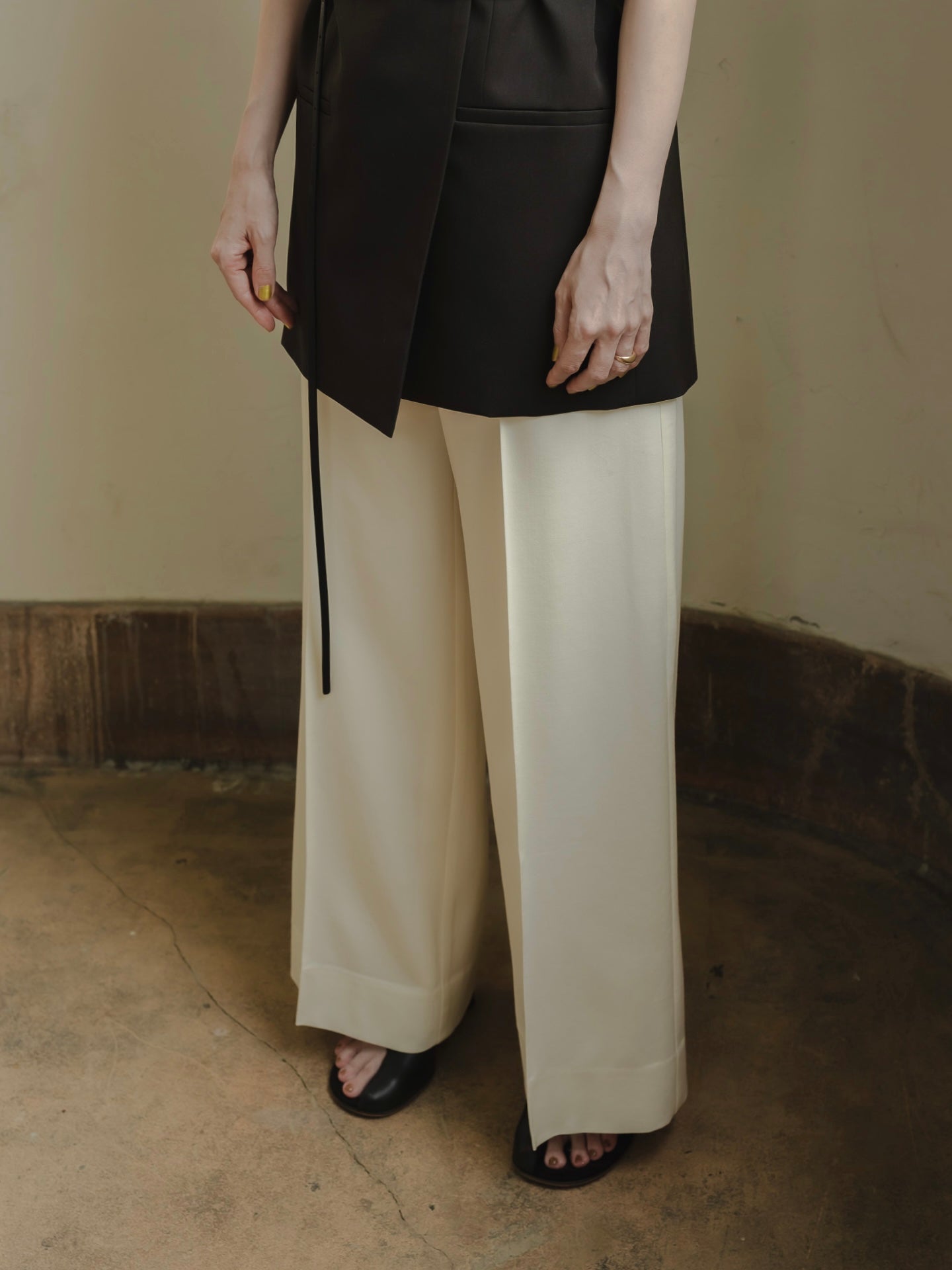 pintuck gabardine trousers (-ivory-)