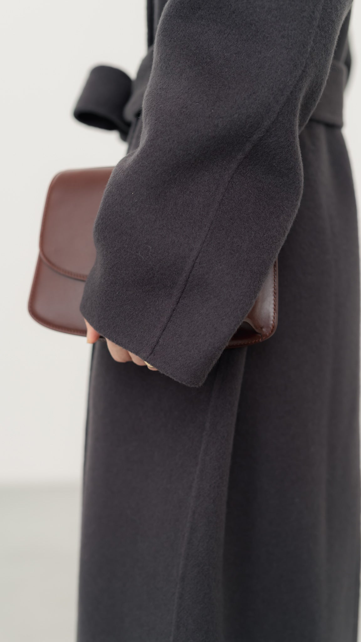 【PRE ORDER】Serene Robe Coat(sepia)