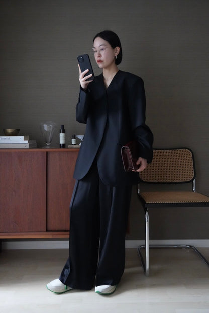 【PRE-ORDER】Satin Easy Pants (black)