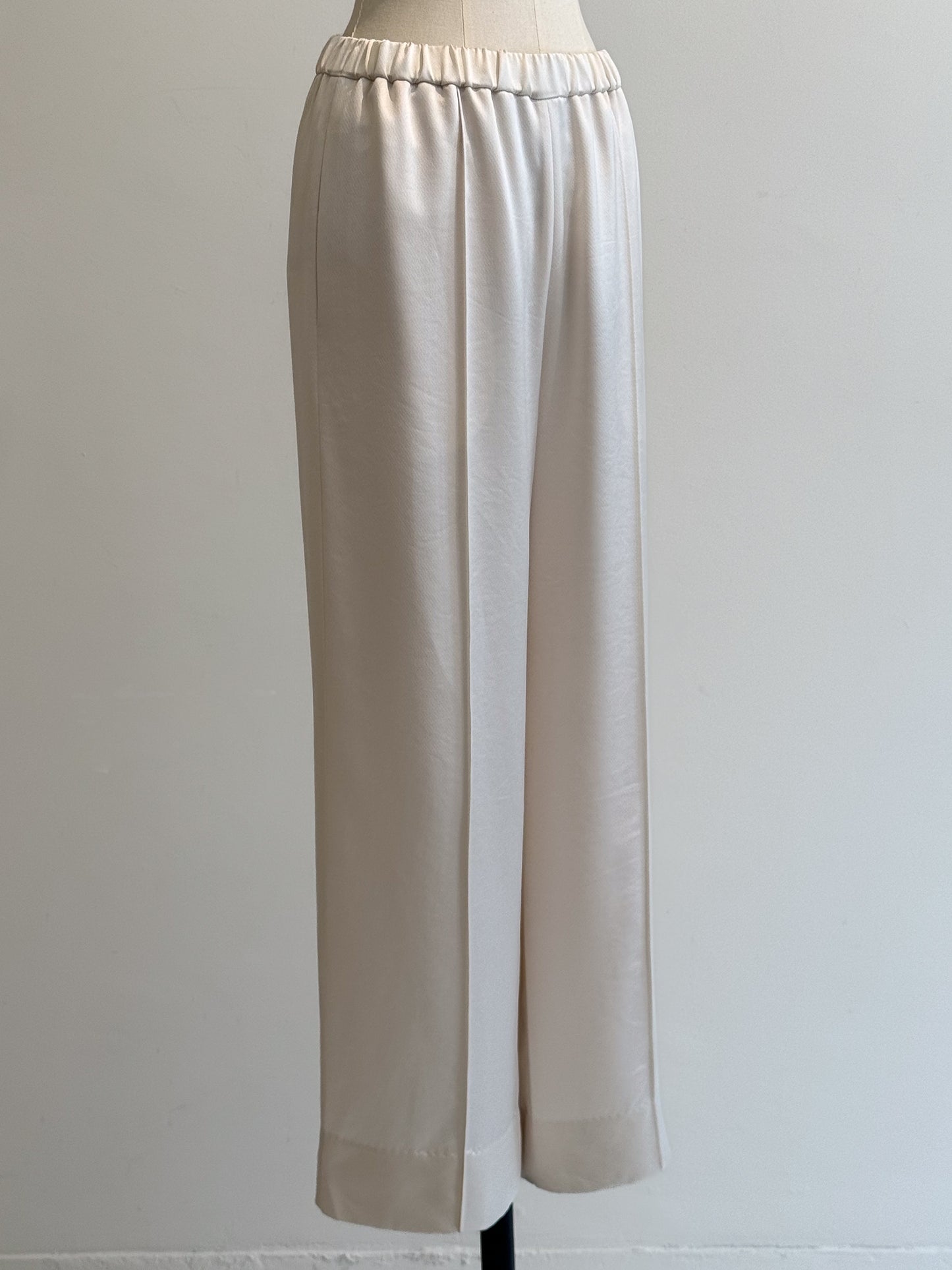 【PREORDER】satin easy pants (-milk-)