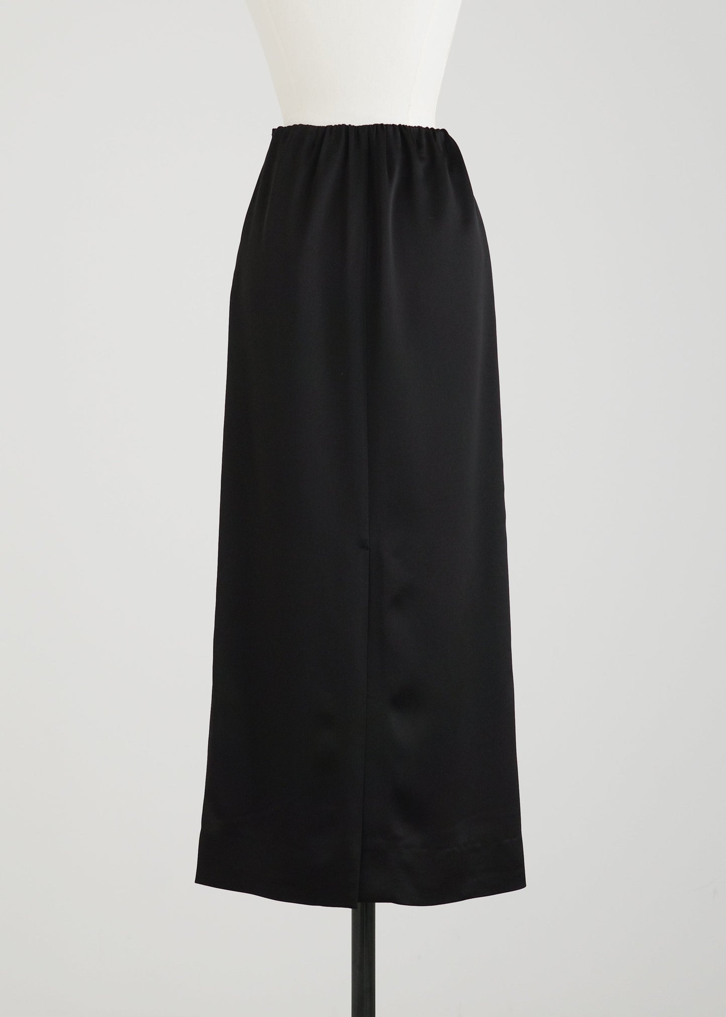 【PRE ORDER】Satin Straight Skirt (Black)