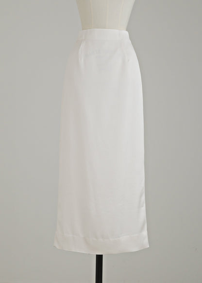 【PRE ORDER】Satin Straight Skirt(Milk)