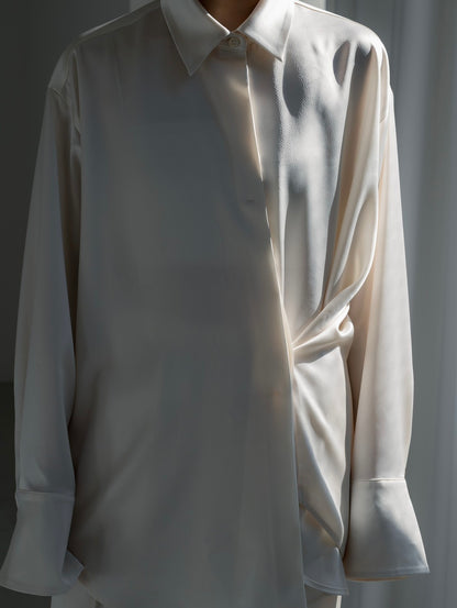 【PRE ORDER】Fluid Satin Shirt(Milk)