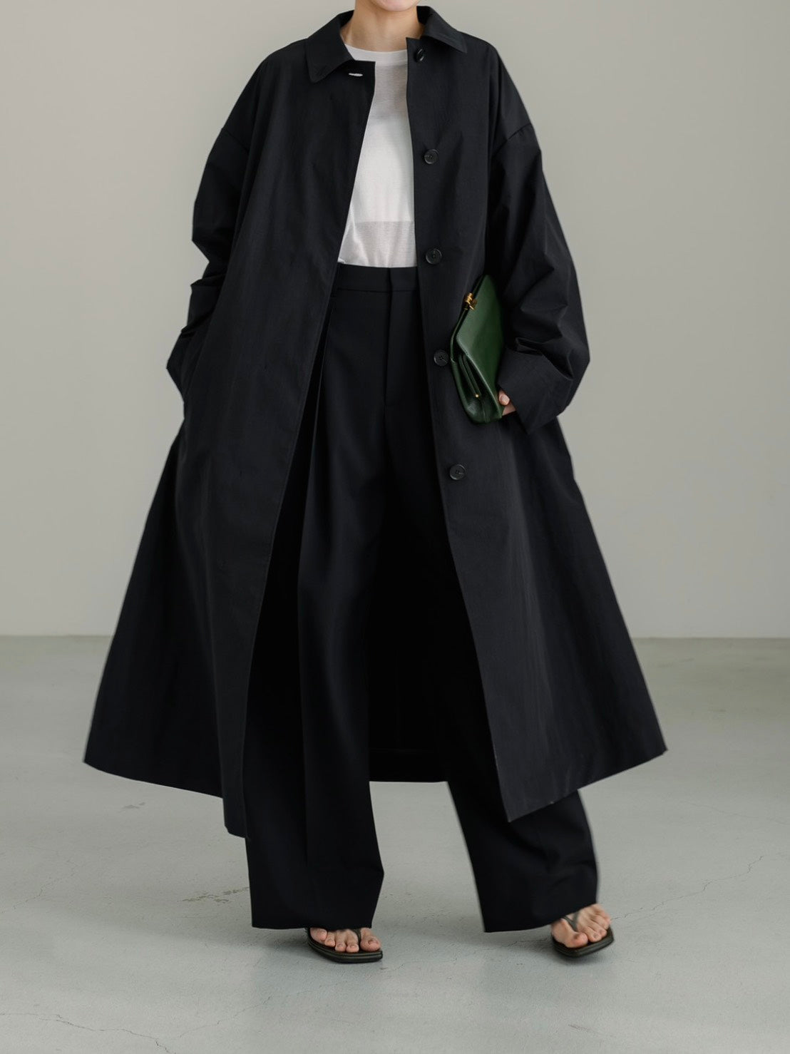 Powdery Taffeta Coat(Black)