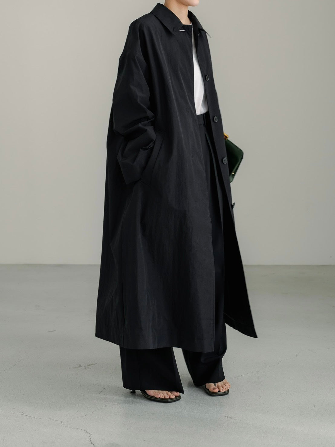 Powdery Taffeta Coat(Black)