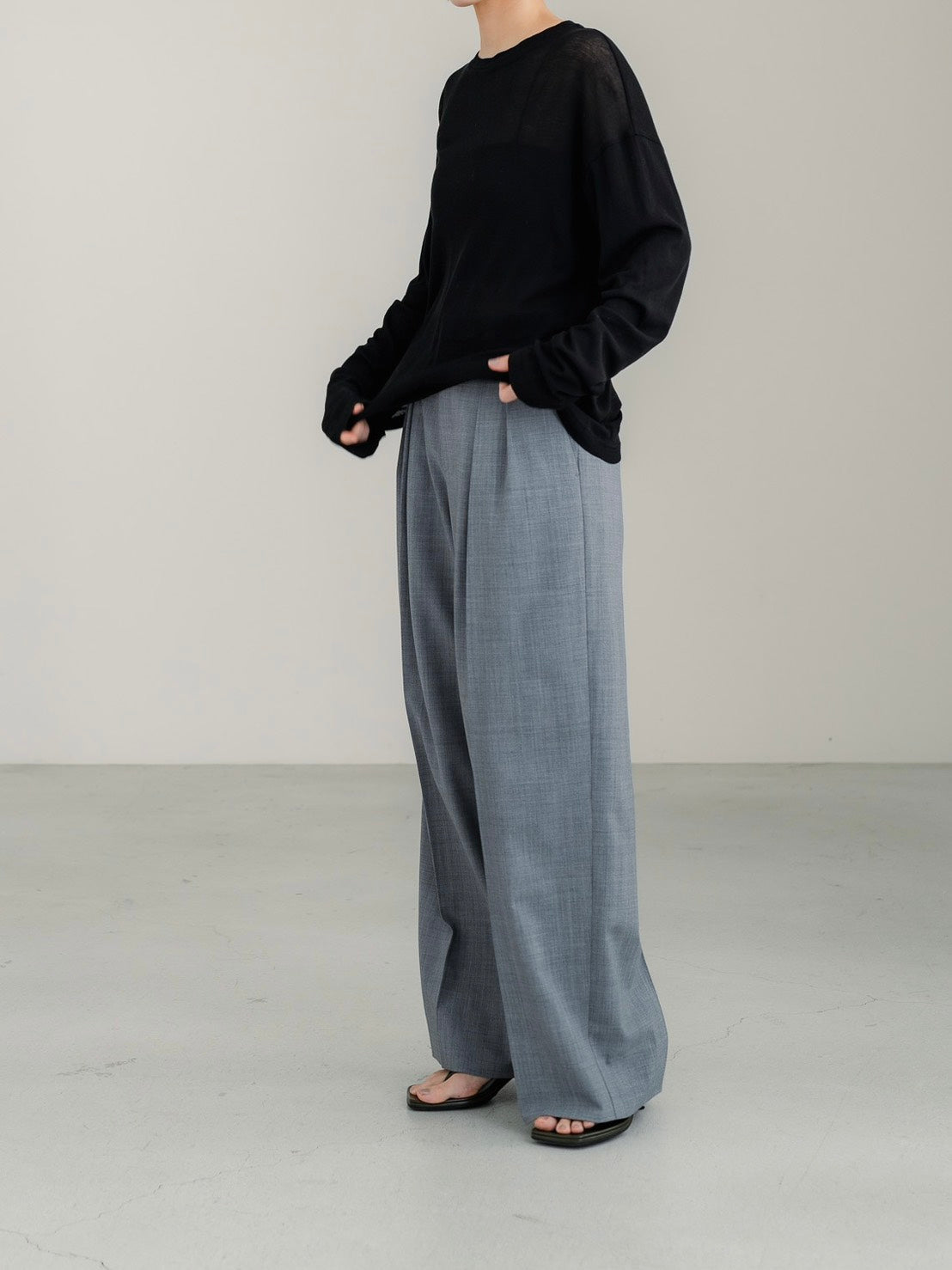 Sheer Cotton Long Sleeve Tee(Black) – NEAU