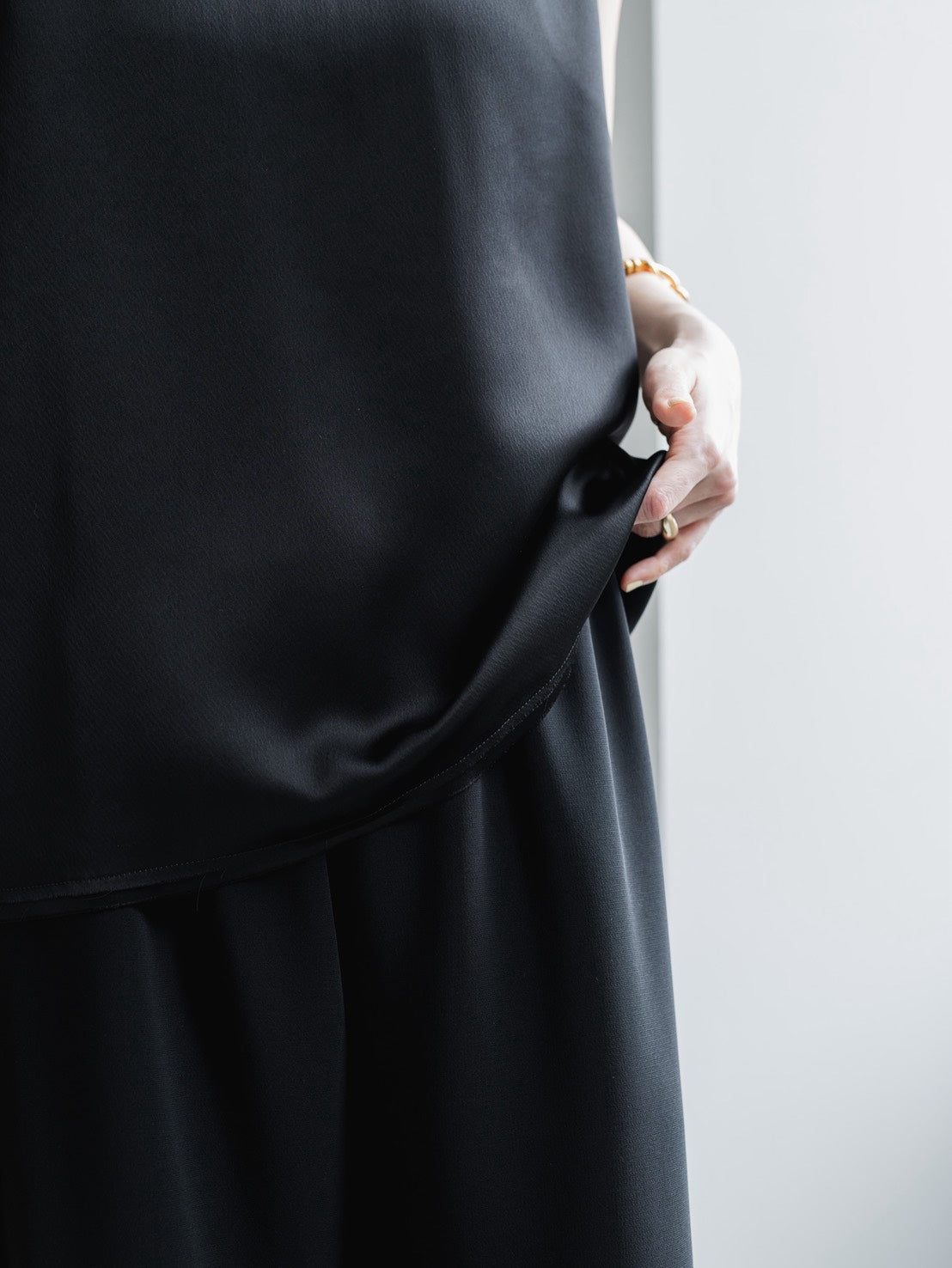 【PRE ORDER】Satin Tank Top