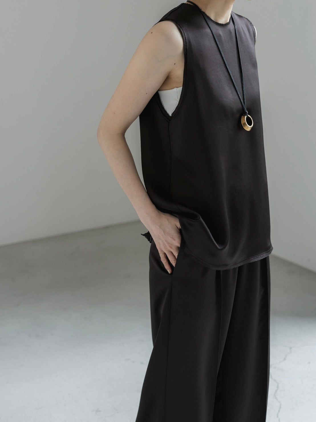 【PRE ORDER】Satin Tank Top