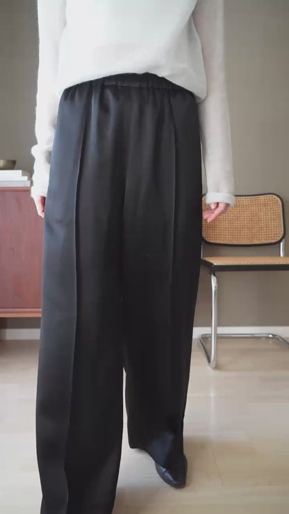 【PRE-ORDER】Satin Easy Pants (black)